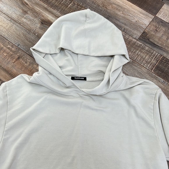 Talentless womens cropped fleece hoodie in bone - Picture 2 of 2